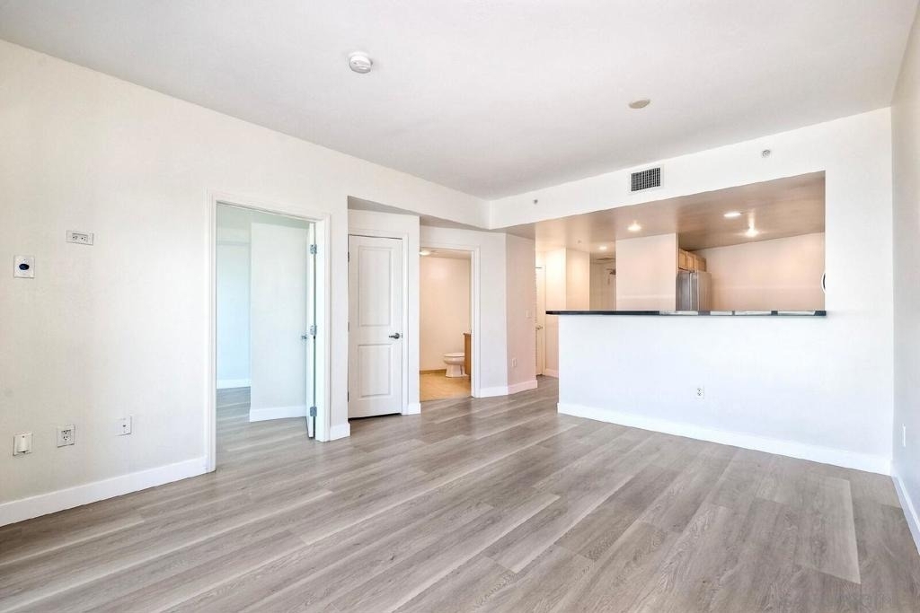 253 10th Ave - Photo 16