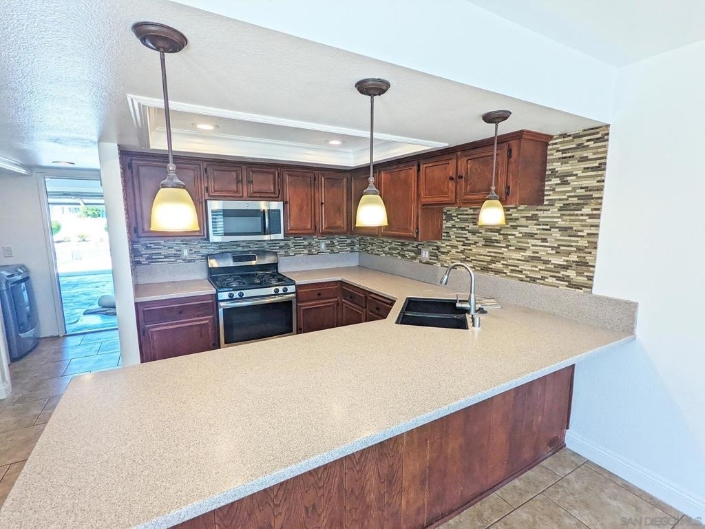 343 Rolling Hills Ln - Photo 8