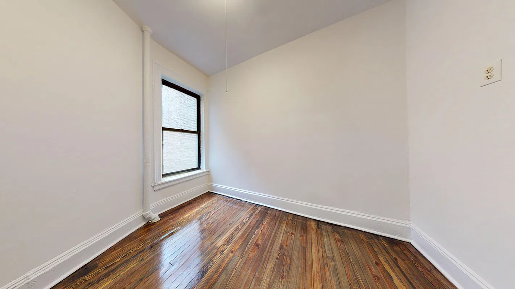  York Avenue - Photo 8