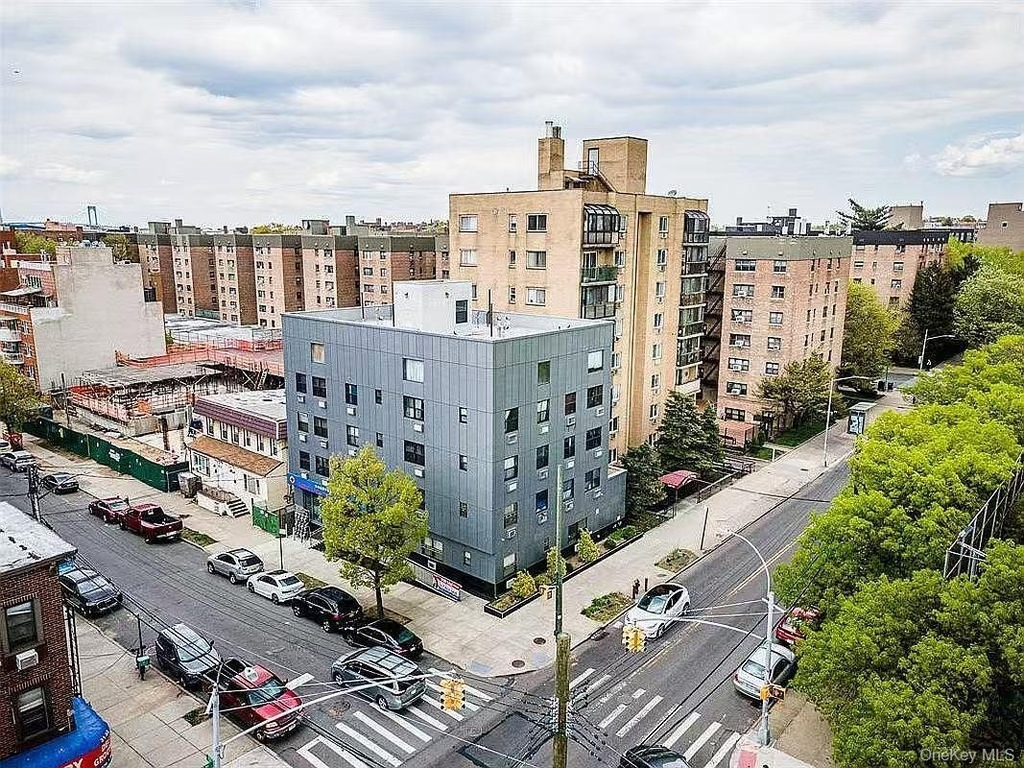 3147 137th Street - Photo 1