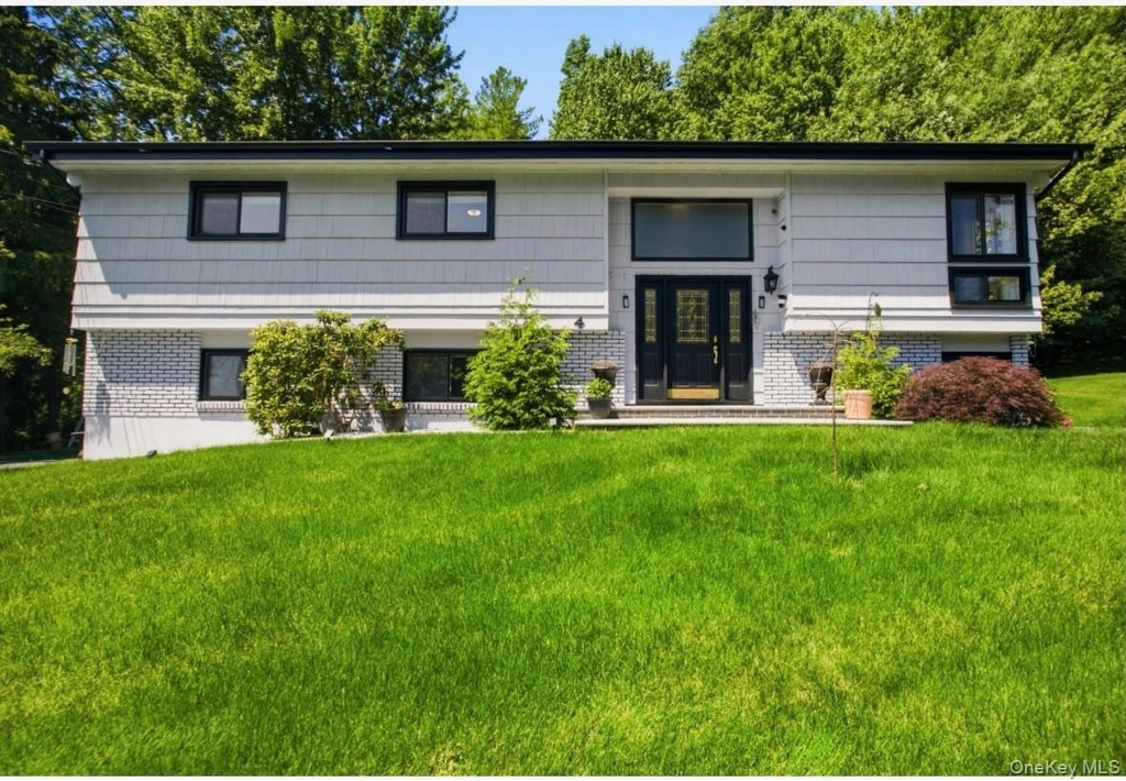 4 Medford Place - Photo 0