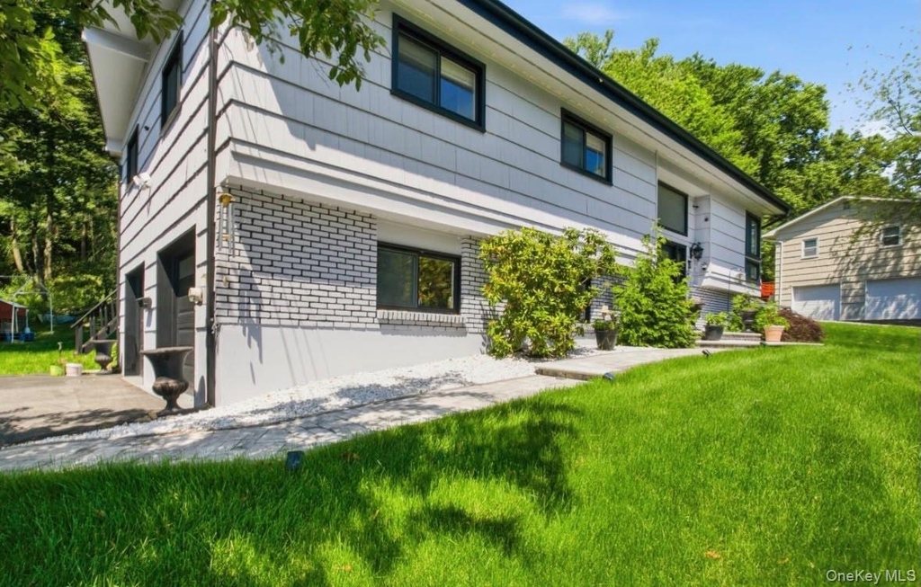 4 Medford Place - Photo 1