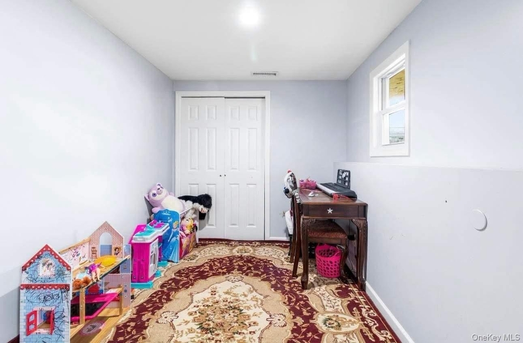 2 Somers Lane - Photo 8