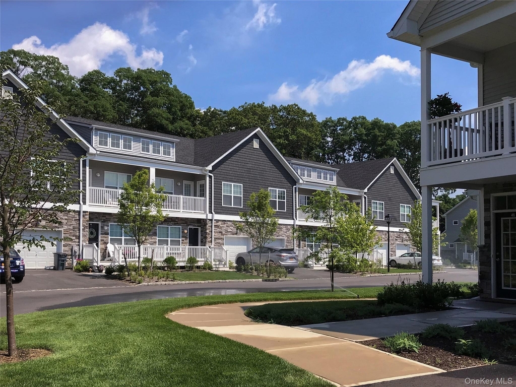 8 Owen Circle - Photo 0