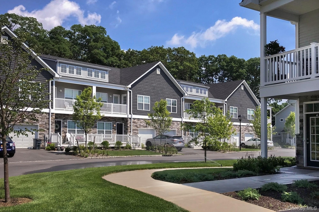 8 Owen Circle - Photo 2