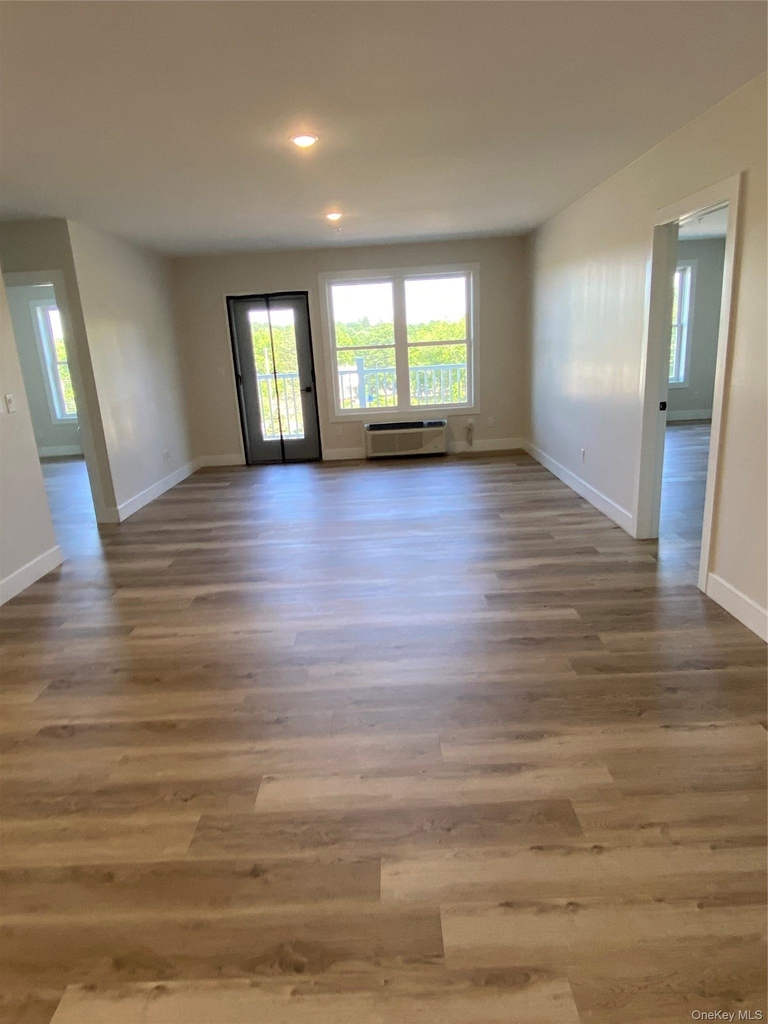 126 Montgomery Street - Photo 3