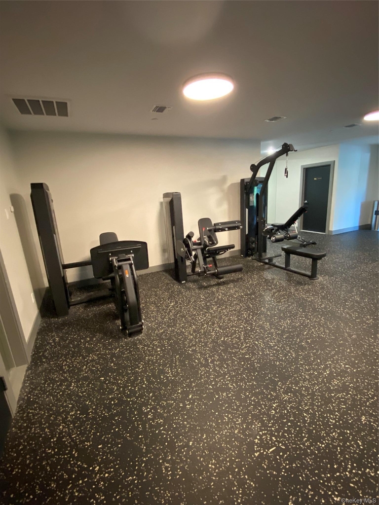 126 Montgomery Street - Photo 16