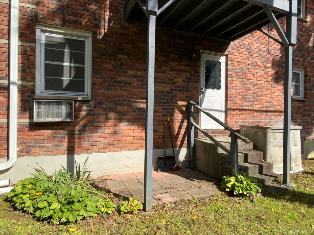 2710 South Road - Photo 9