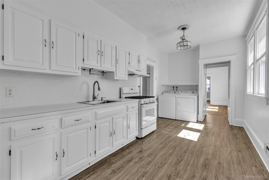28 W Elizabeth Street - Photo 14