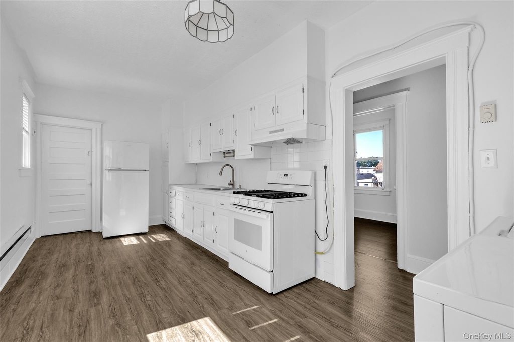28 W Elizabeth Street - Photo 13