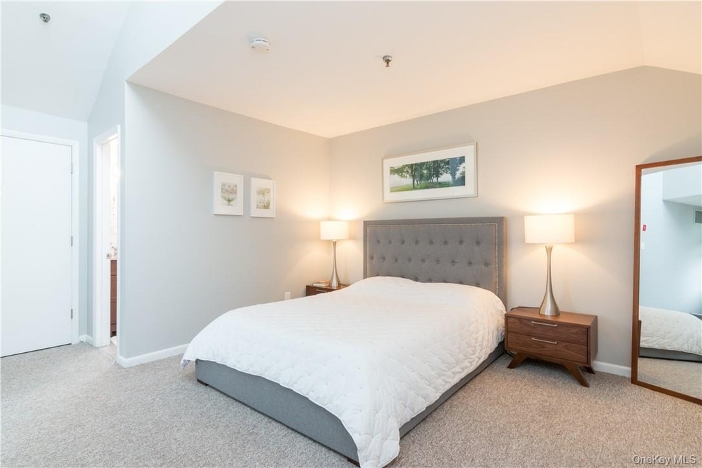 100 Chatterton Avenue - Photo 13