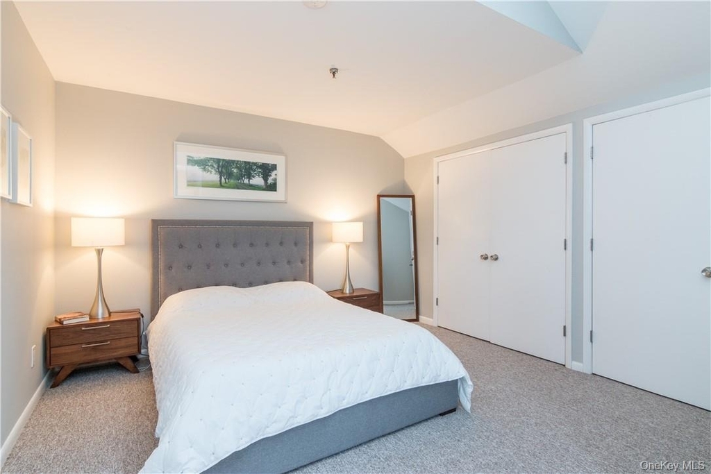 100 Chatterton Avenue - Photo 12