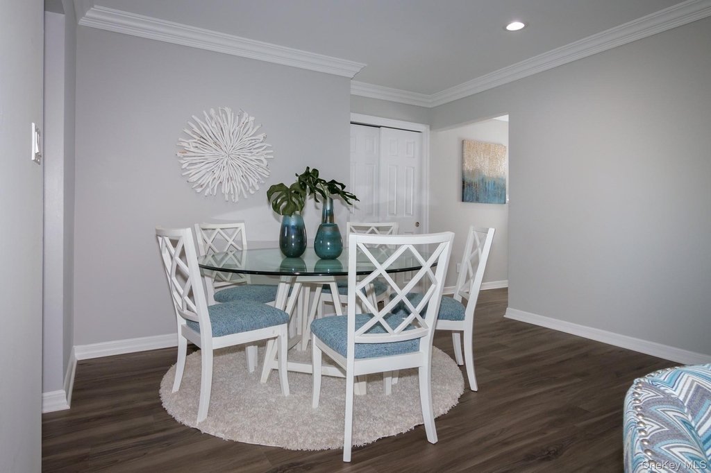 91 South Clinton Avenue - Photo 2