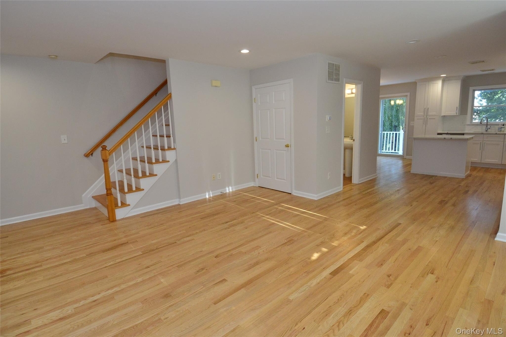 27 Grant Street - Photo 7