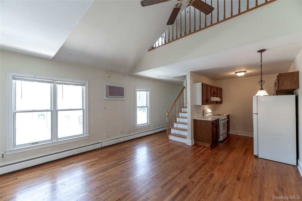326 N Broadway - Photo 4