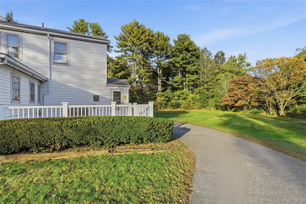 68 Plumbrook Road - Photo 16