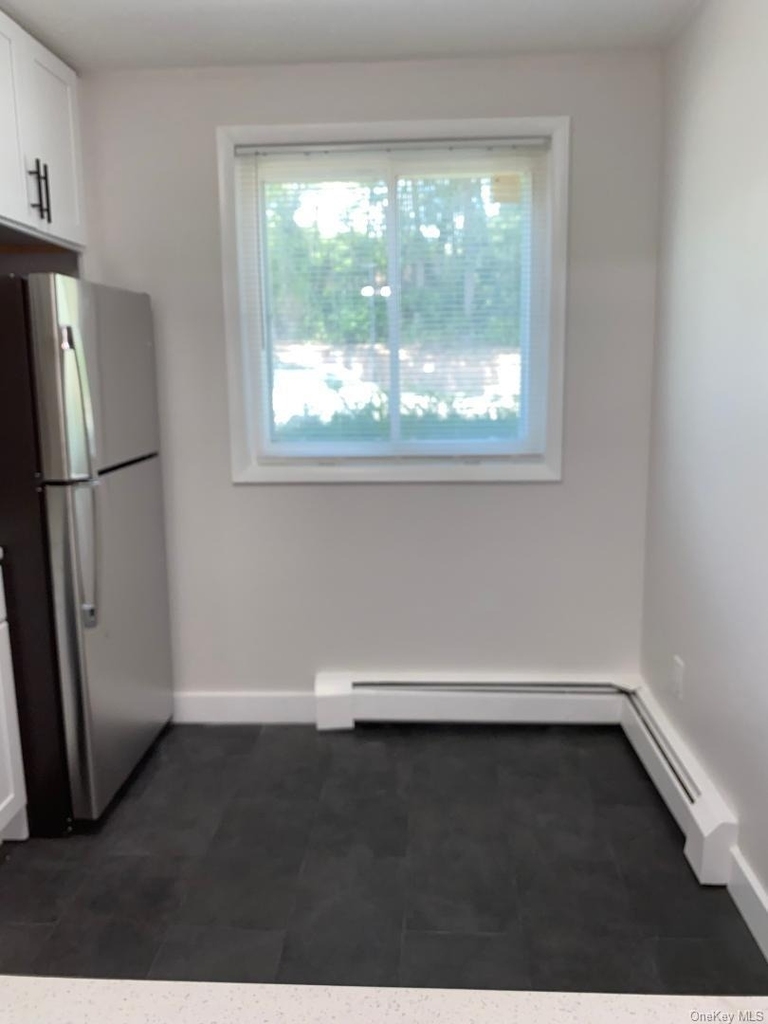 85 N Middletown Road - Photo 5