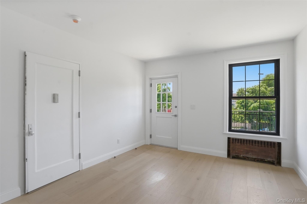 207 Main Street - Photo 9