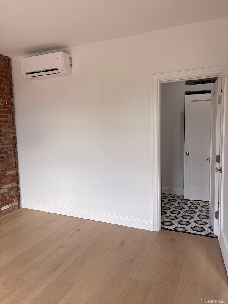 207 Main Street - Photo 13