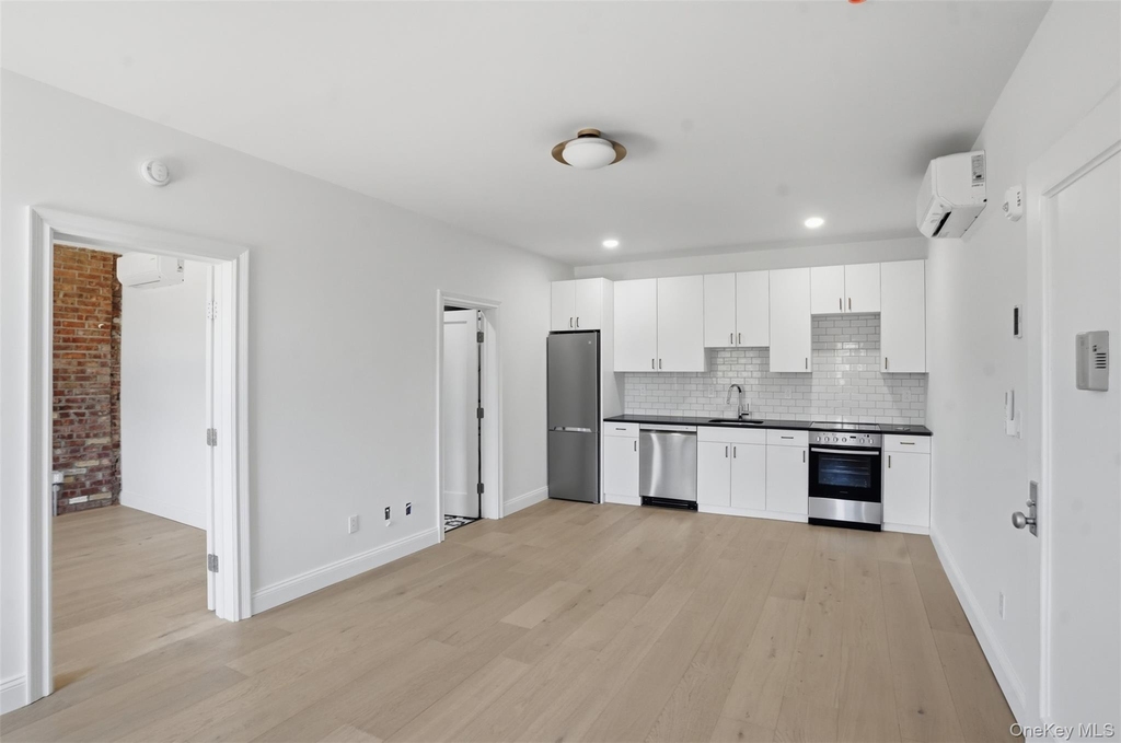 207 Main Street - Photo 7