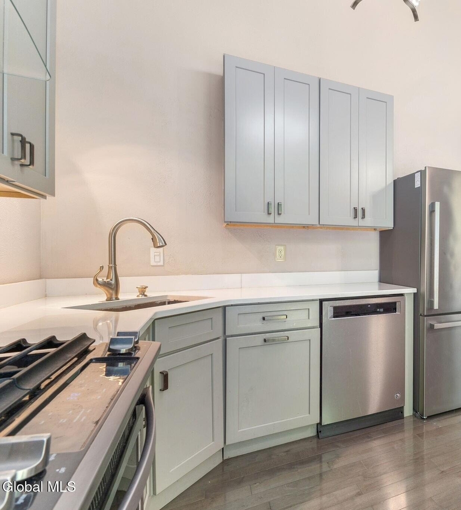 214 Walnut Lane - Photo 5