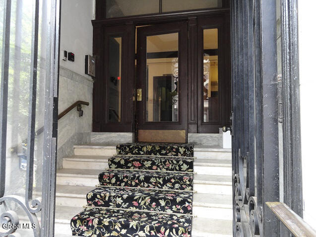 355 State Street - Photo 3