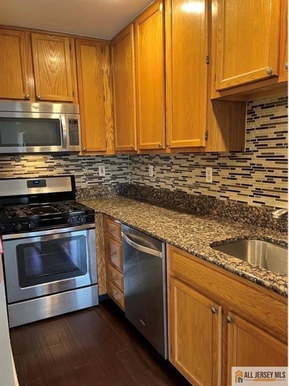 4212 Birchwood Court - Photo 7