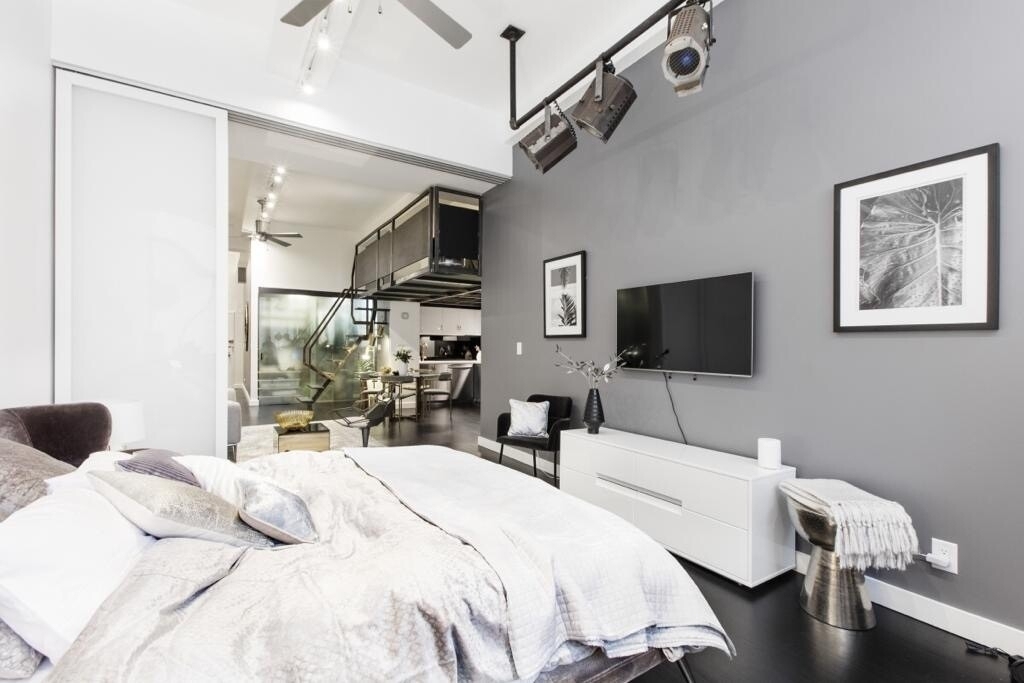 310 E 40th Street - Photo 6