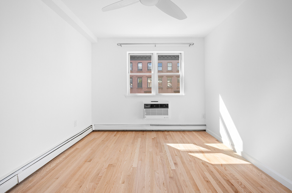 125 Bergen Street - Photo 6