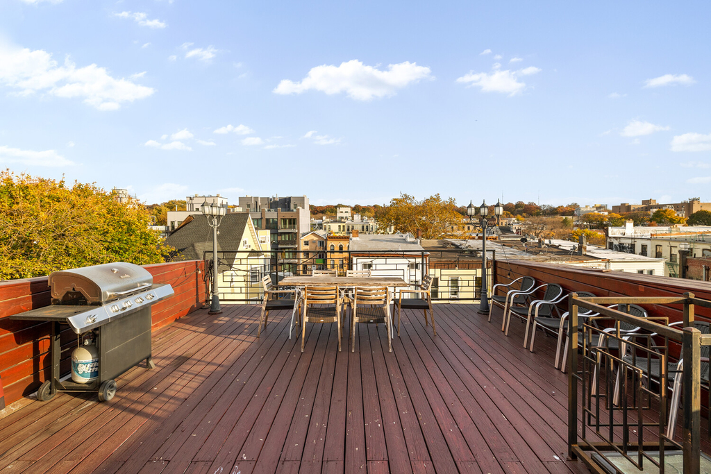 170 Schaefer Street - Photo 13