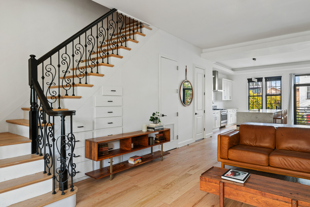 170 Schaefer Street - Photo 1