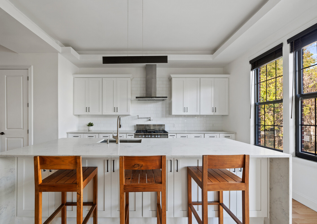 170 Schaefer Street - Photo 4