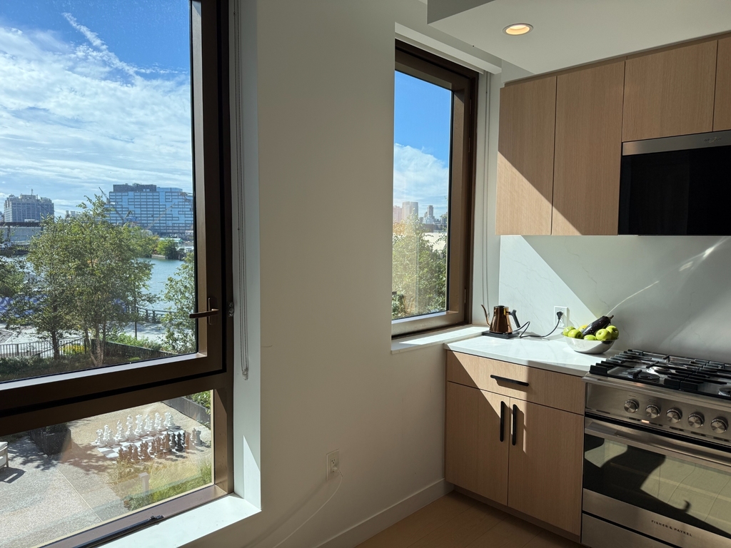 478 Kent Avenue - Photo 7