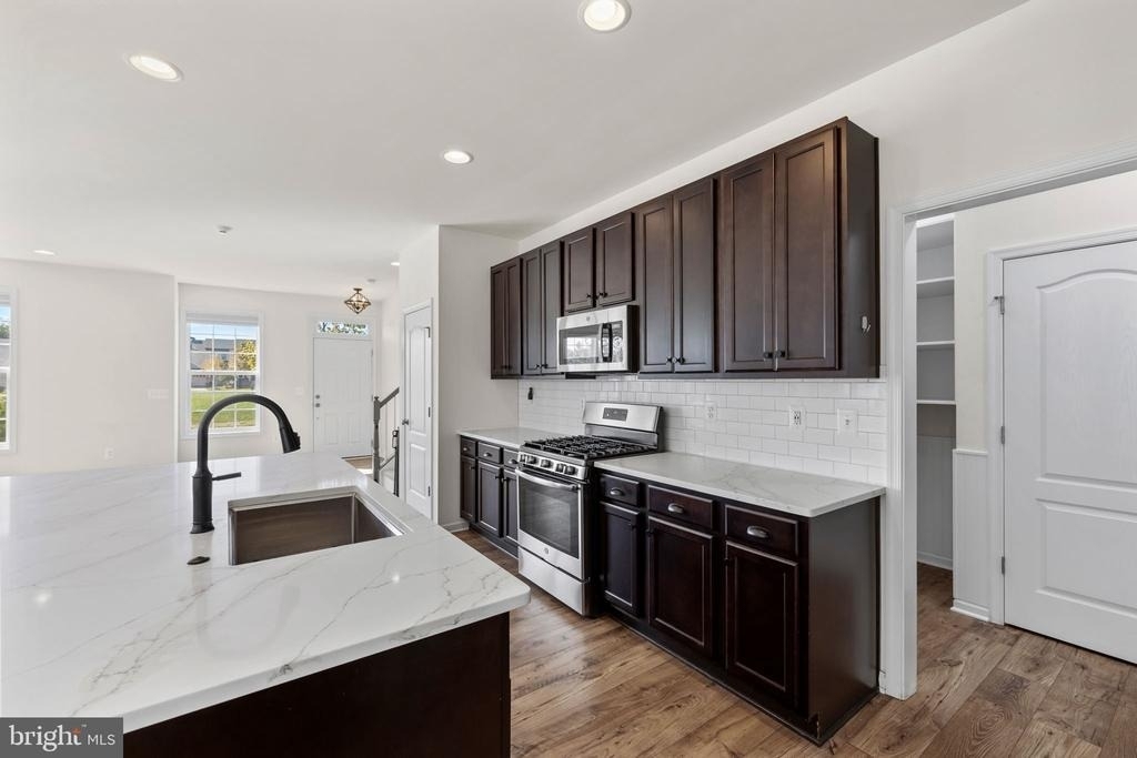 341 Foxglove Way - Photo 15