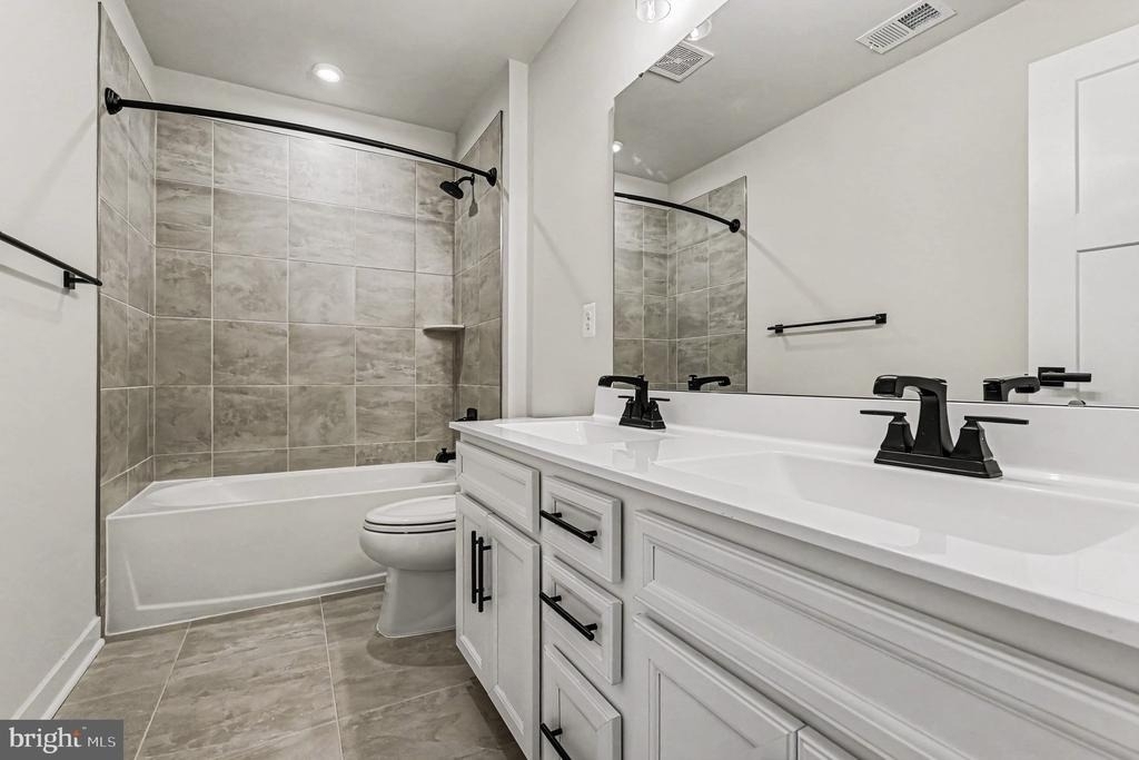 352 Greenstead Drive - Photo 20