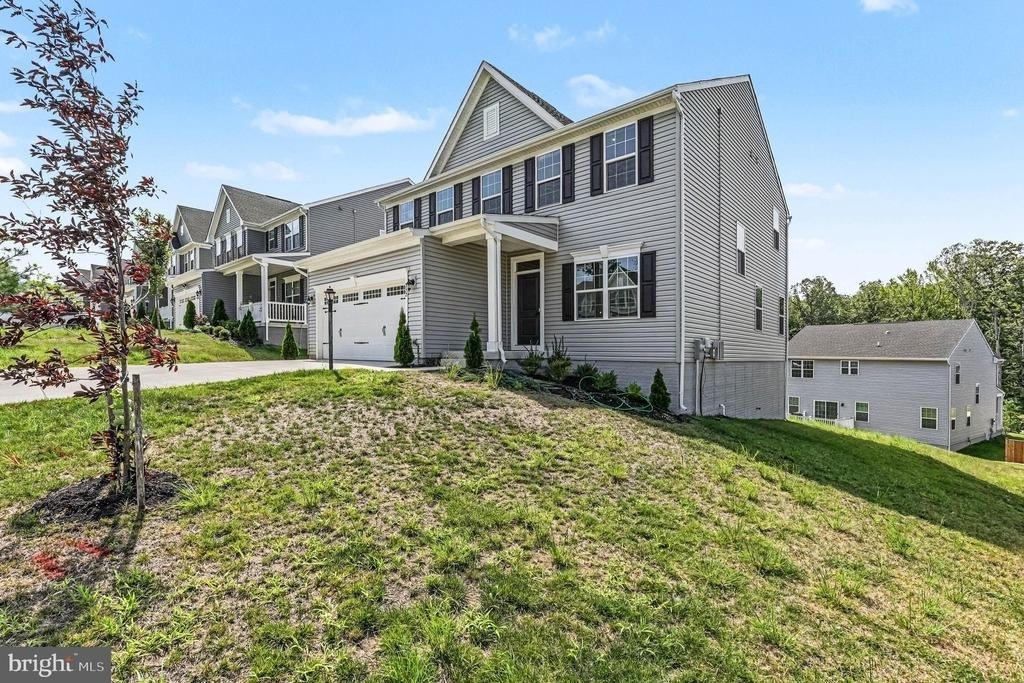 352 Greenstead Drive - Photo 2