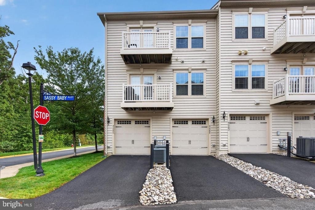 42284 Tackroom Terrace - Photo 28