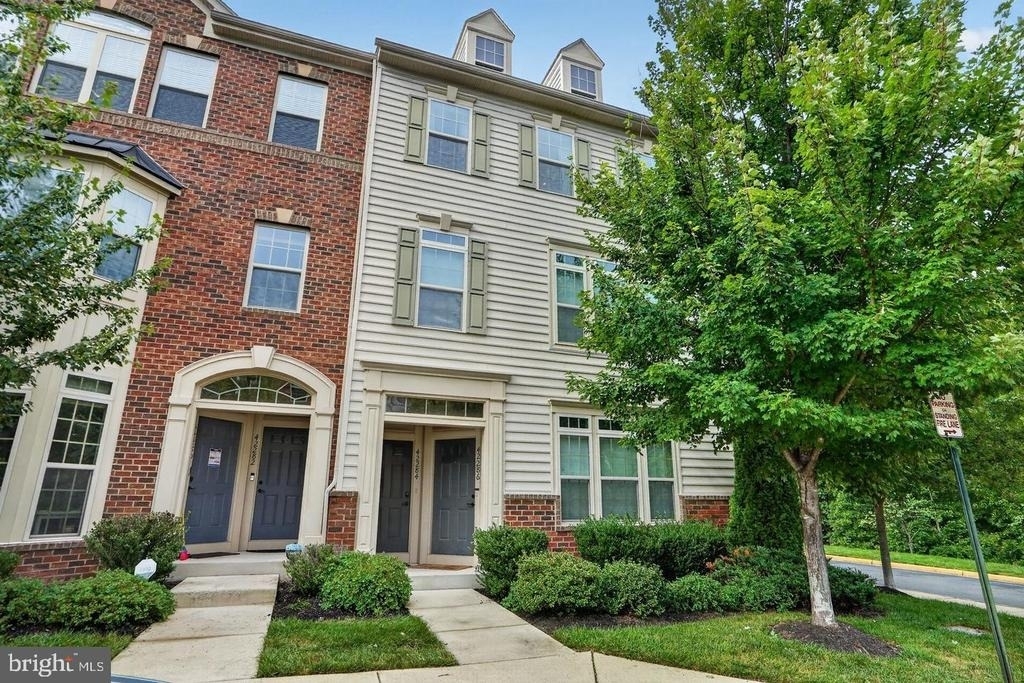 42284 Tackroom Terrace - Photo 0