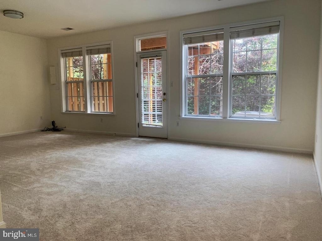 20924 Duryea Terrace - Photo 24