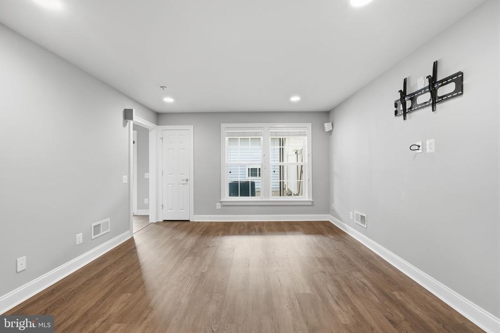 441 Heartleaf Terrace Se - Photo 5
