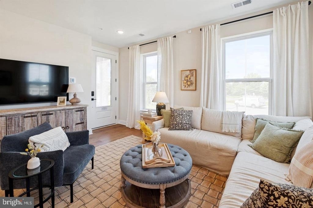 14956 Deco Circle - Photo 9