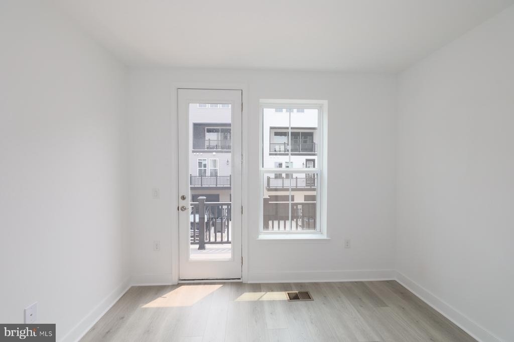 14956 Deco Circle - Photo 22