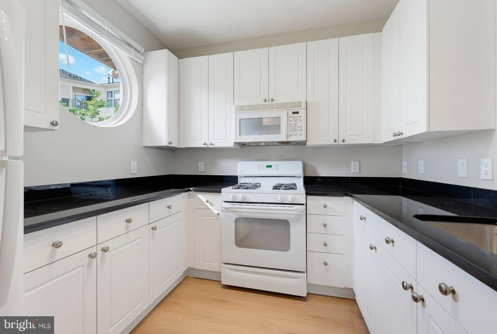 2791 Centerboro Drive - Photo 10