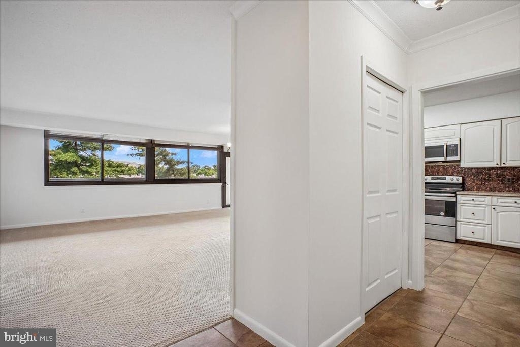 5501 Seminary Road - Photo 4