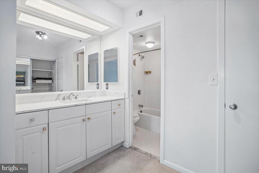 5501 Seminary Road - Photo 37