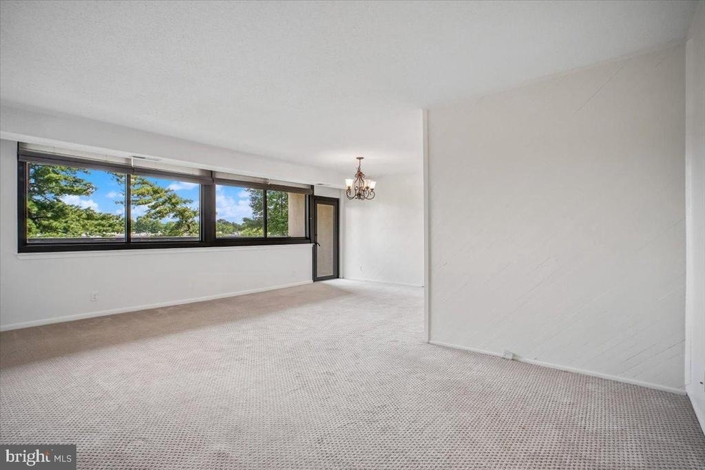 5501 Seminary Road - Photo 17