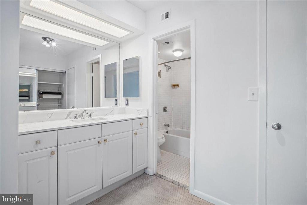 5501 Seminary Road - Photo 32