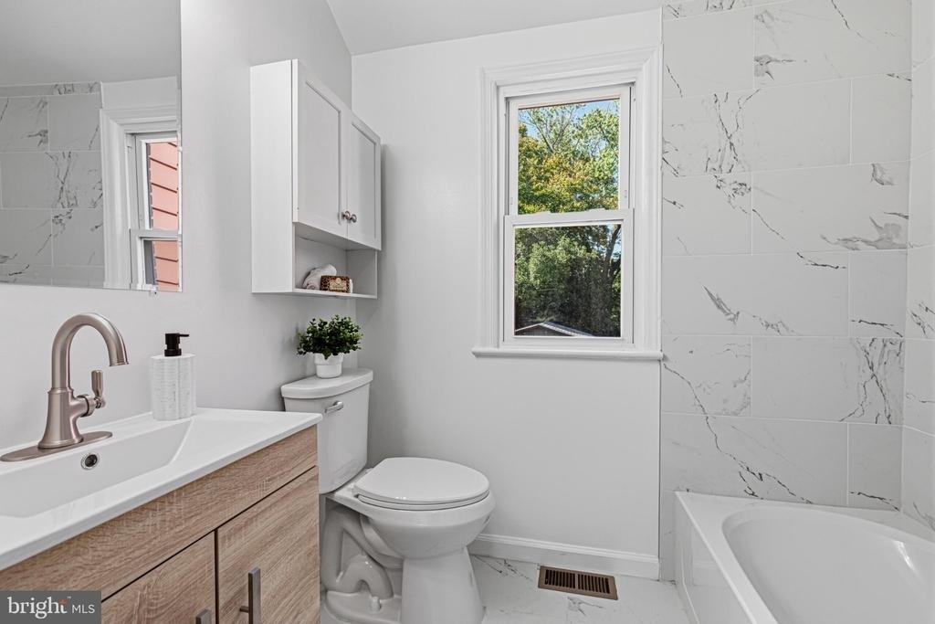 5924 Edgehill Court - Photo 19