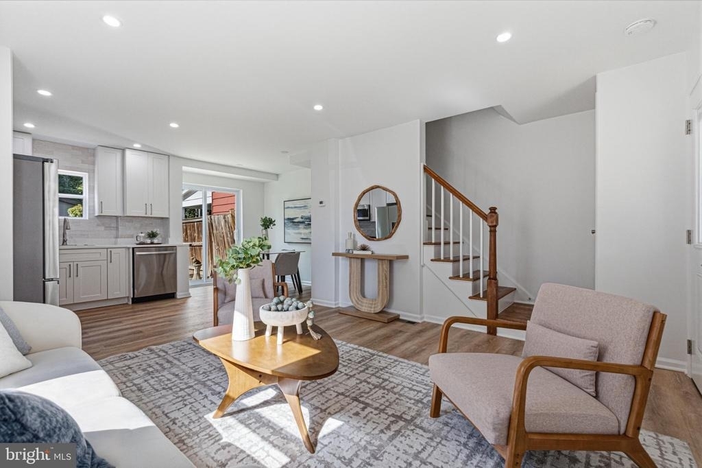 5924 Edgehill Court - Photo 6