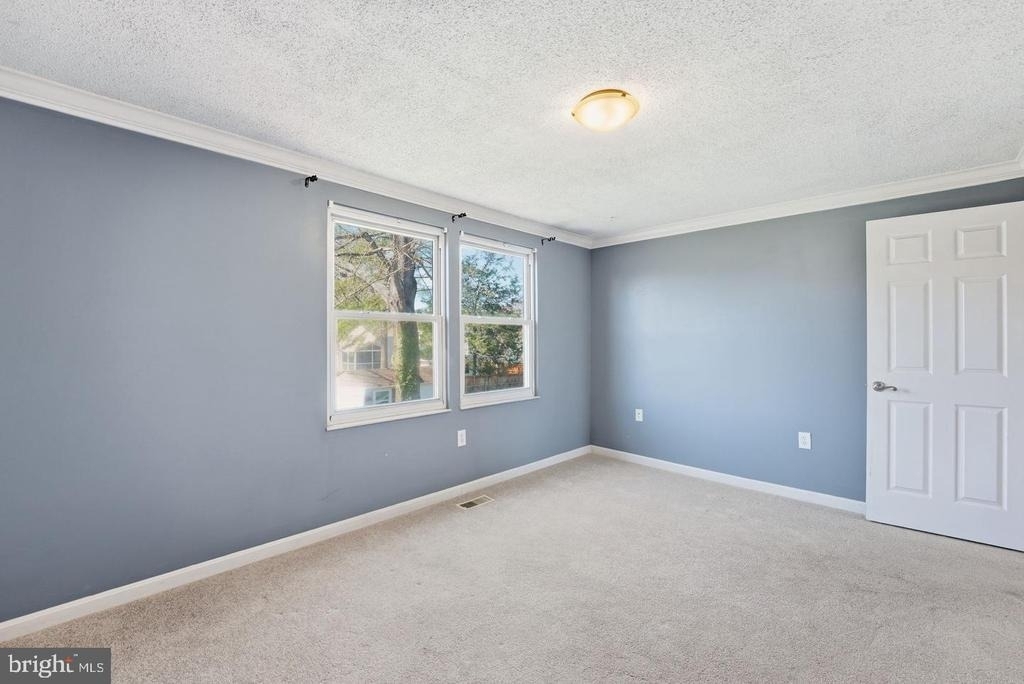 7916 Frye Road - Photo 5